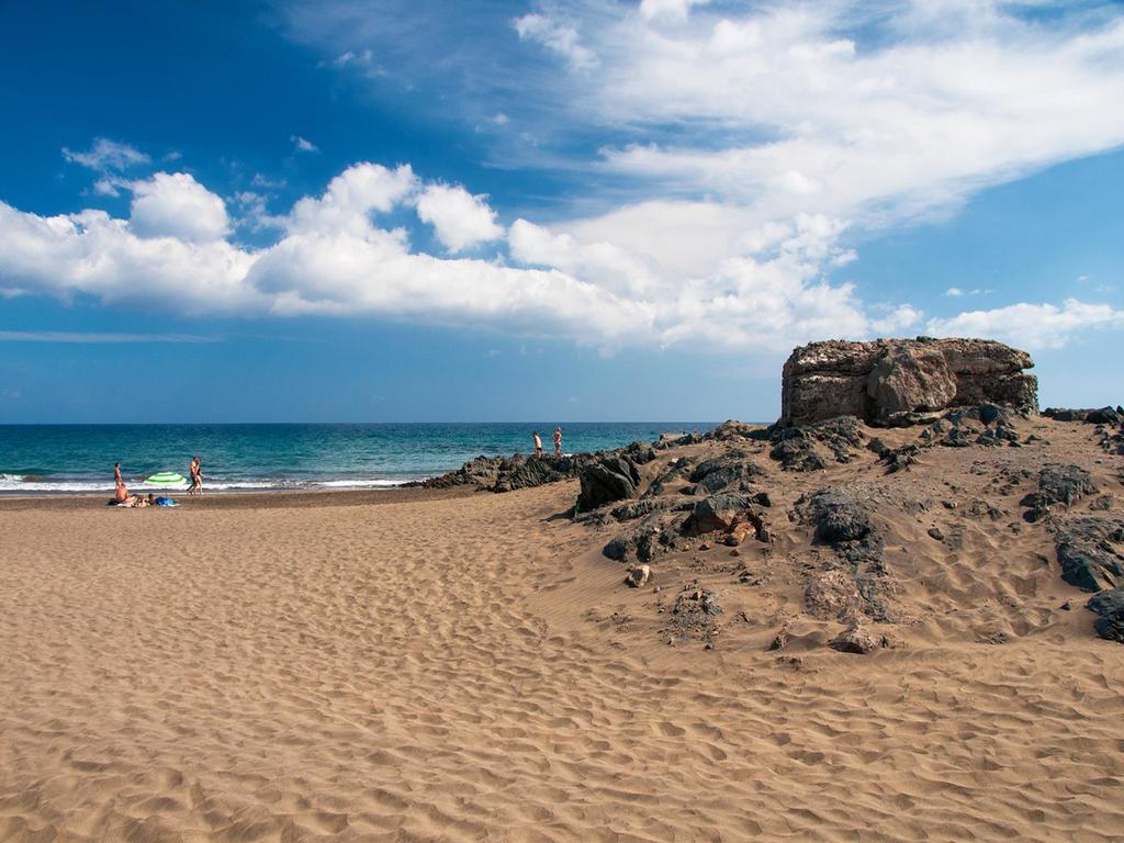Beach House Adelfas San Agustin Mci Exterior photo